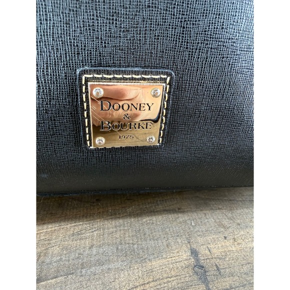 Dooney & Bourke Black Saffiano Leather Hobo Shoulder Bag Gold Hardware Logo - Picture 2 of 16